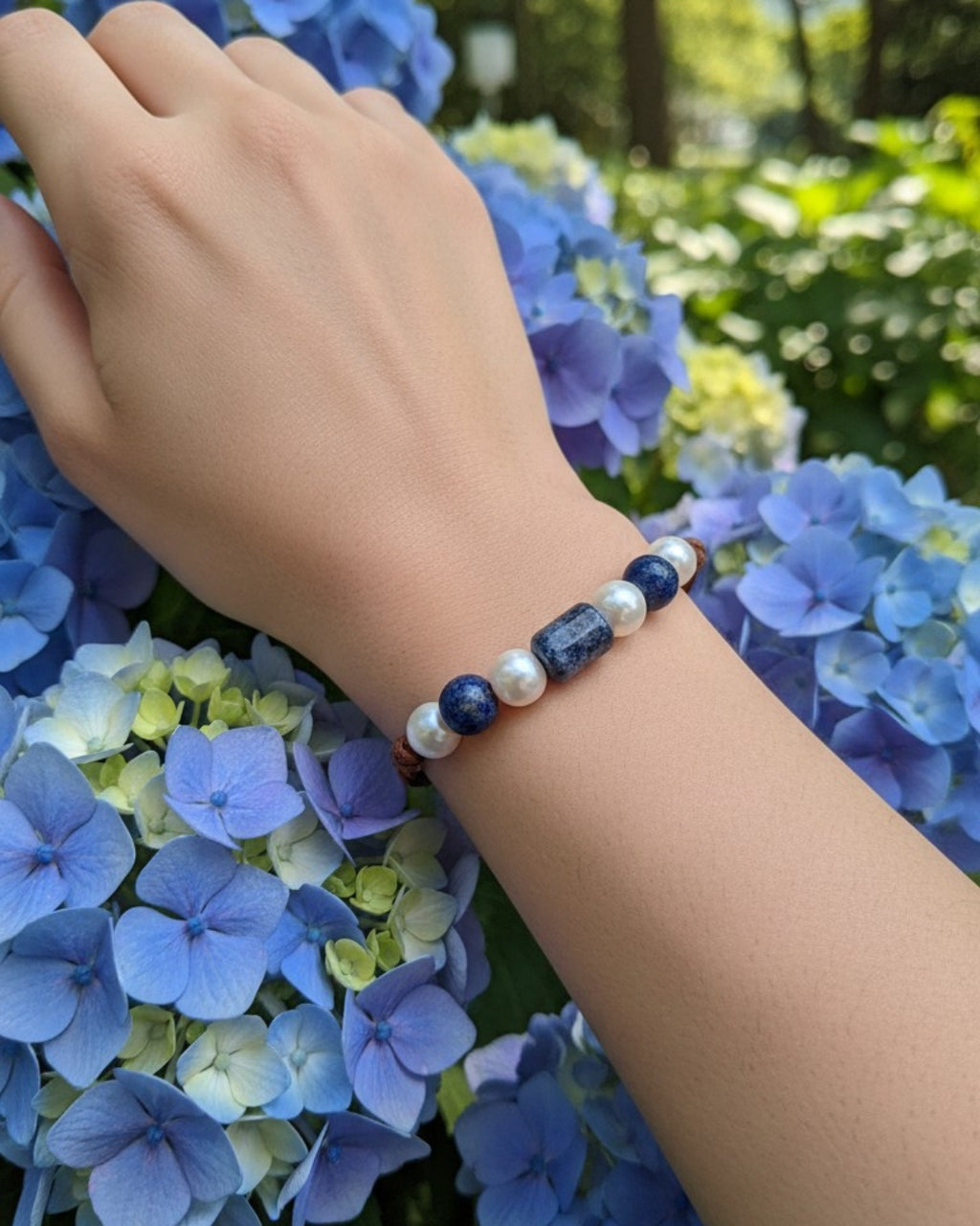 Freshwater Pearl and Leather Chevelle Bracelet with Sodalite Blue Gems