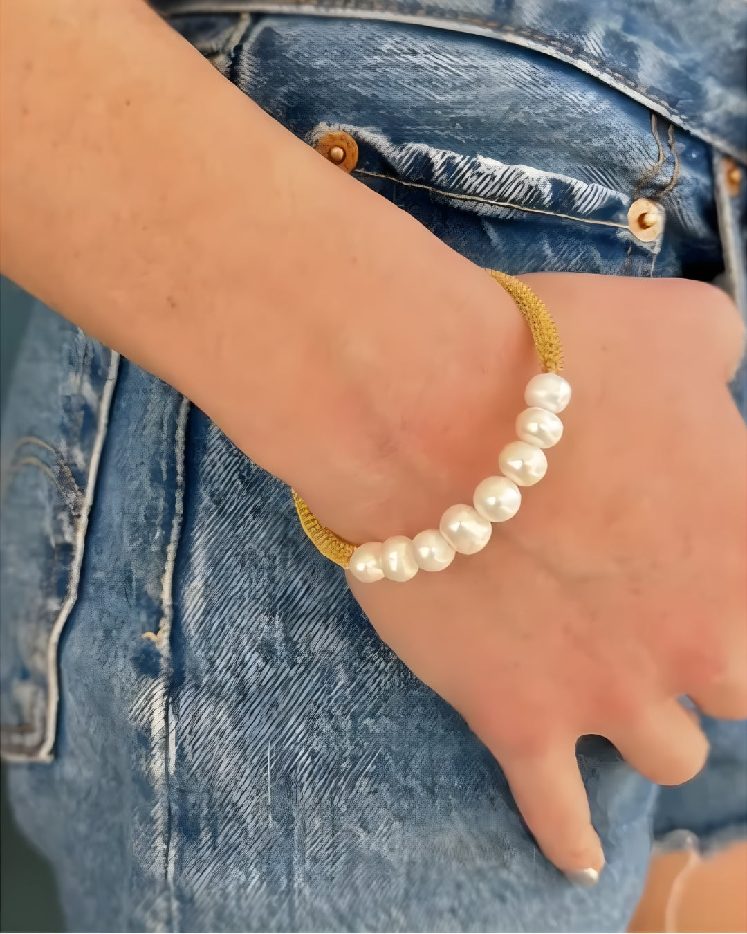 Duval Eight  Pearl Brass Bangle