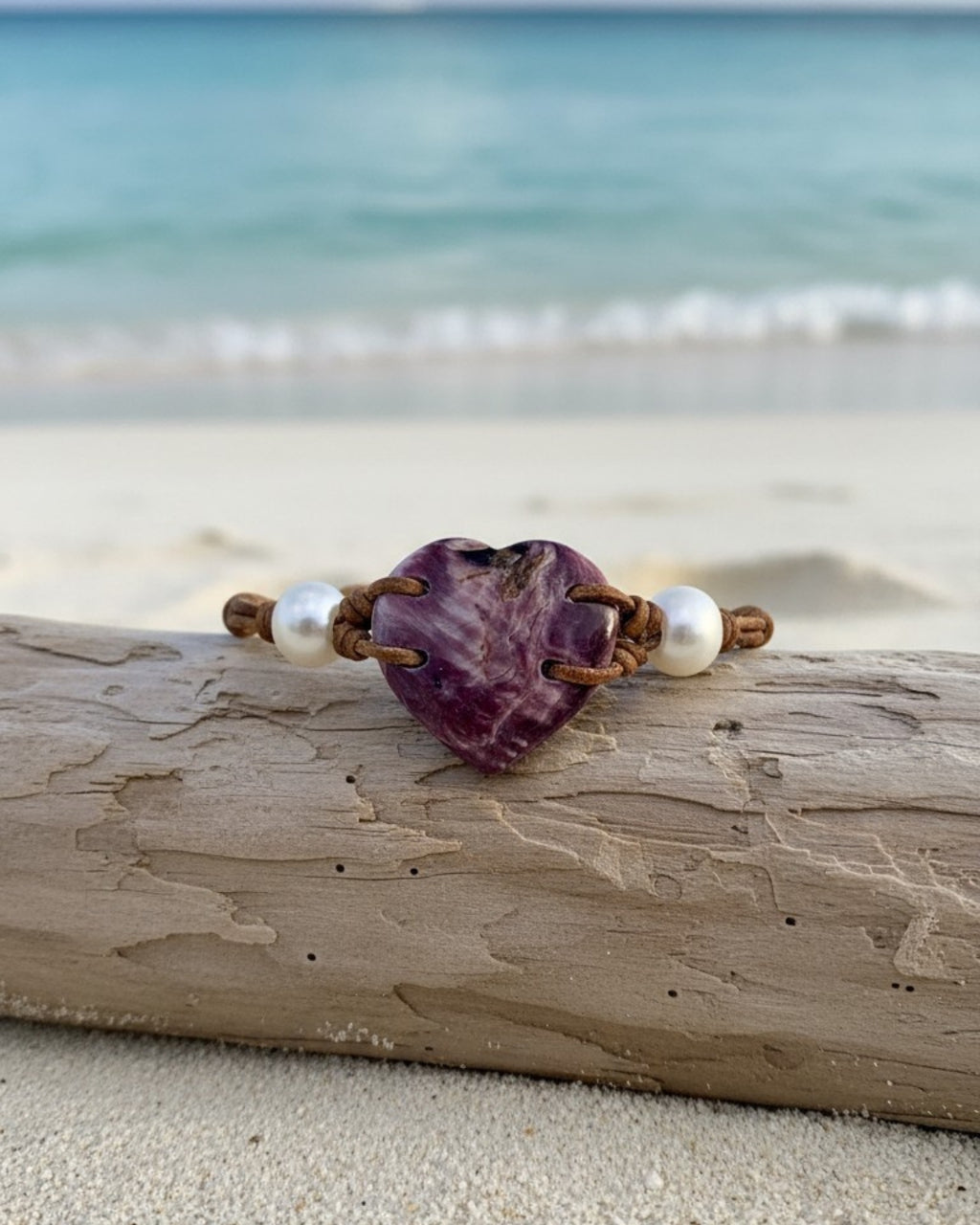 Grand Malaysian Purple Lions Paw Heart and Pearl Bracelet