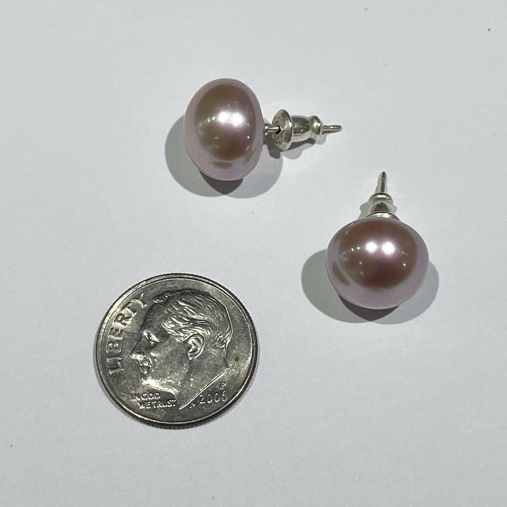 Wendy Mignot Margot Button Pearl Stud Earrings 11-12mm Lavender