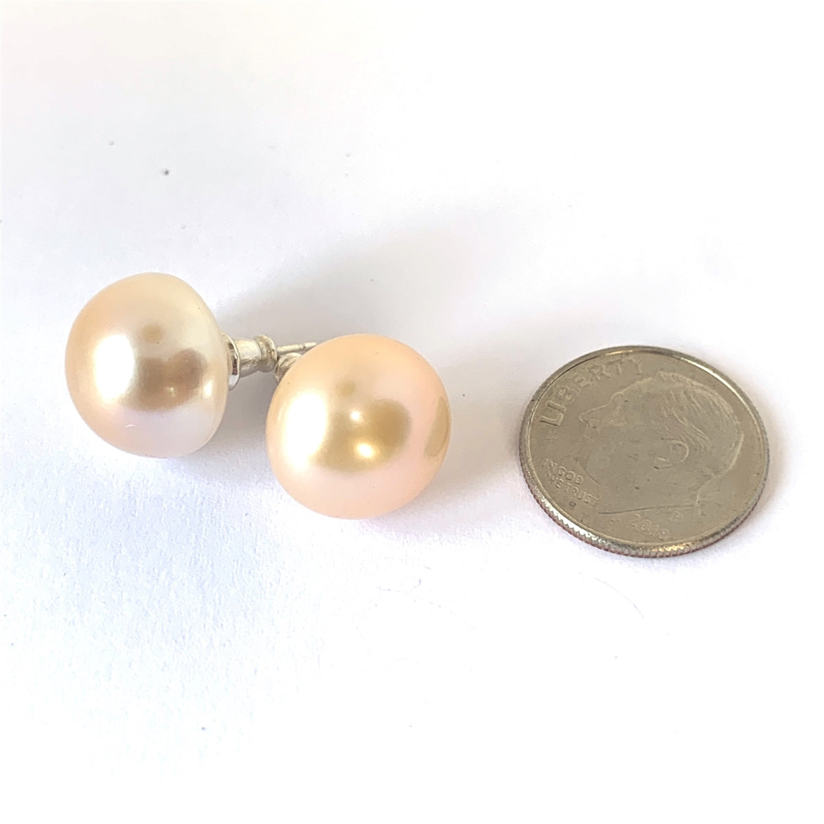 Wendy Mignot Saint Martin Freshwater Pearl Stud Earrings 14mm Blush