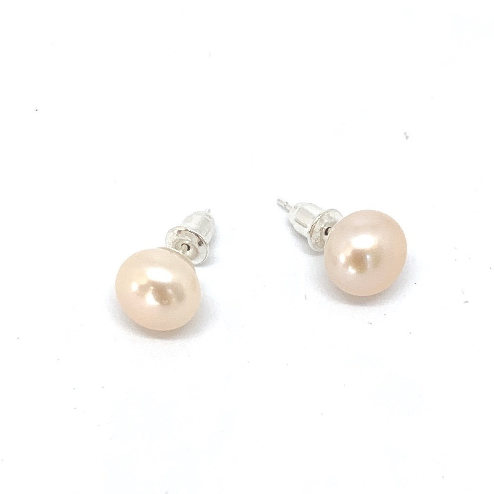 photo of Wendy Mignot Chloe Freshwater Pearl Stud Earrings, Blush