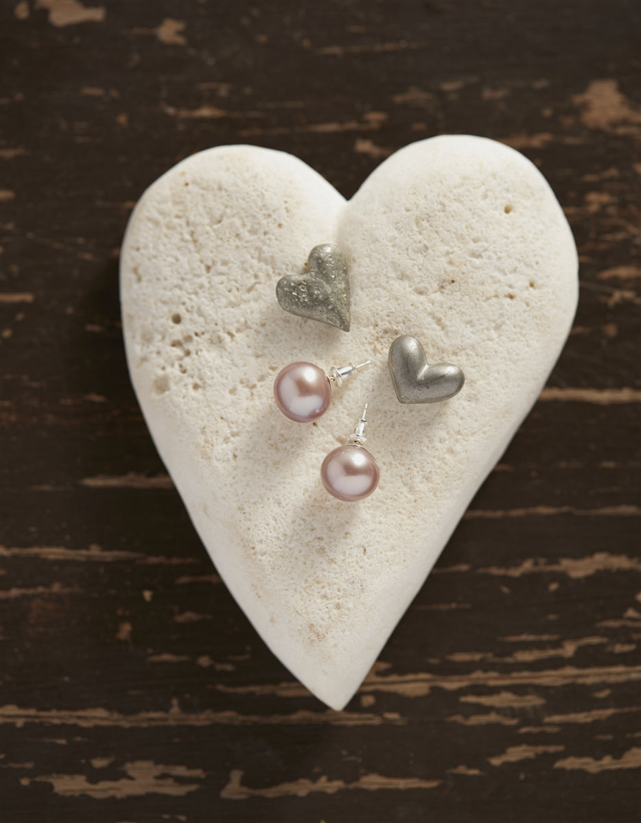 Wendy Mignot Chloe Freshwater Pearl Stud Earrings Lavender