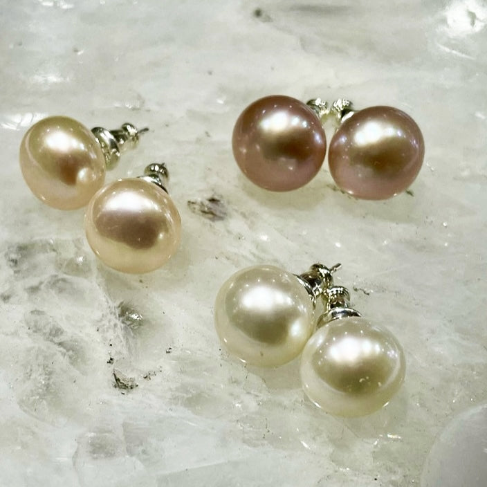 Eloise Button Pearl Stud Earrings 10mm White
