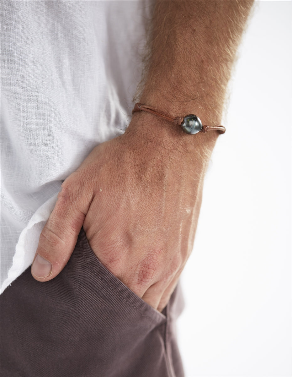 Wendy Mignot Bora Bora Single Tahitian Pearl and Leather Bracelet