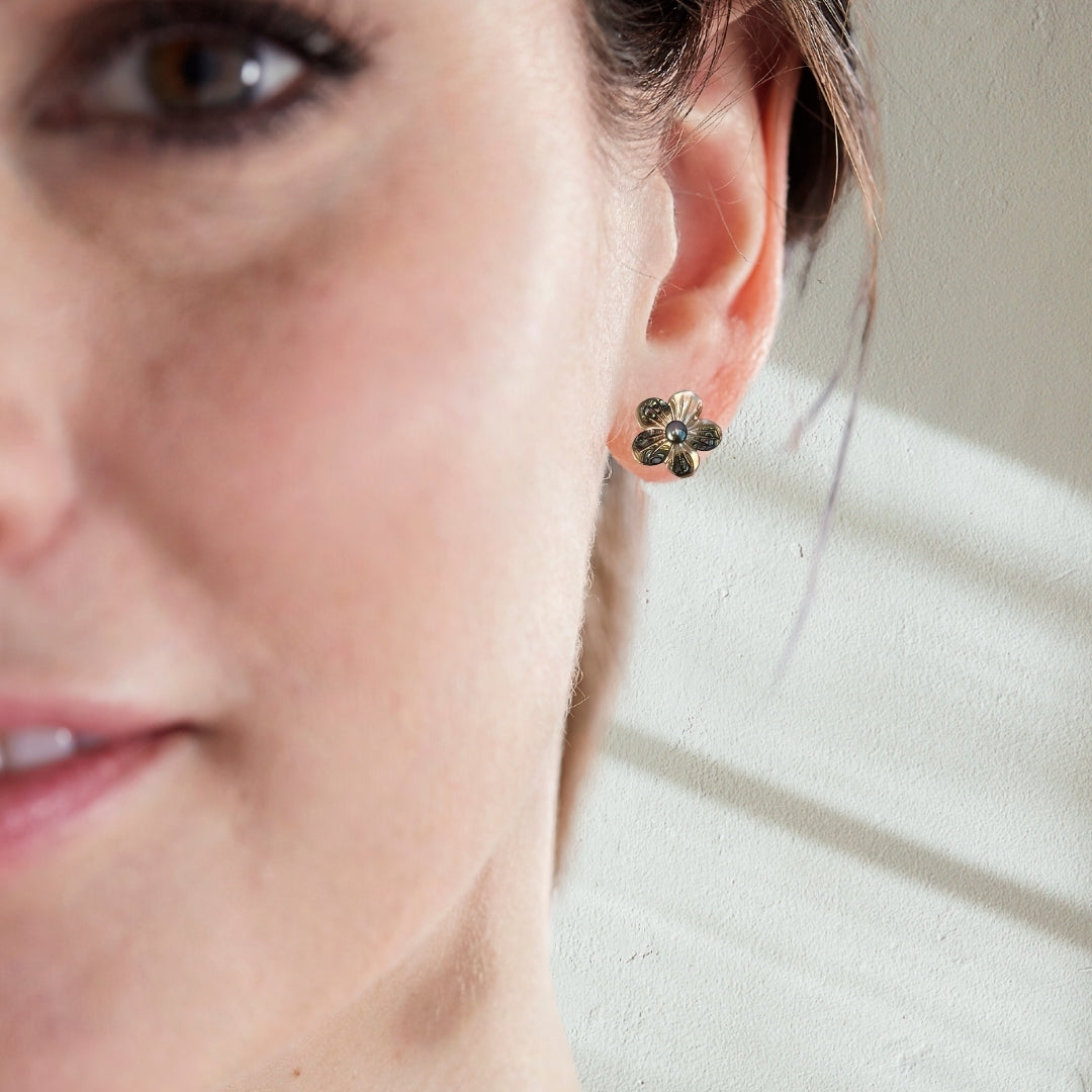 Hibiscus Pearl and Abalone Pearl Stud Earrings