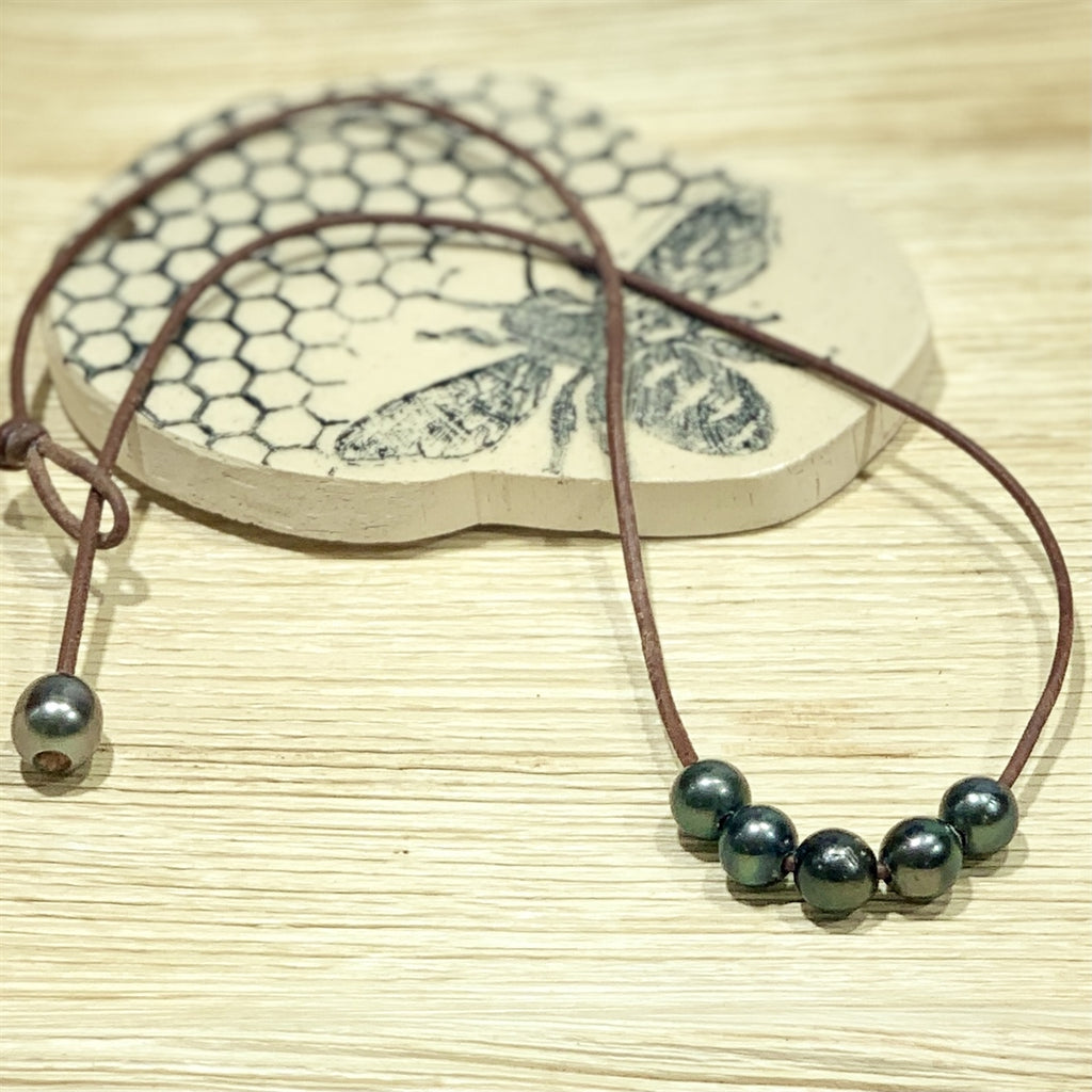 Wendy Mignot Breezy Five Pearl Tahitian Pearl and Leather Necklace