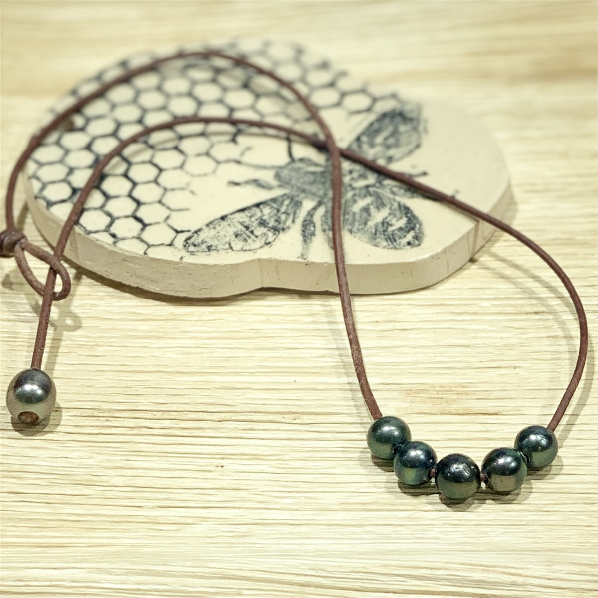 Wendy Mignot Breezy Five Pearl Tahitian Pearl and Leather Necklace