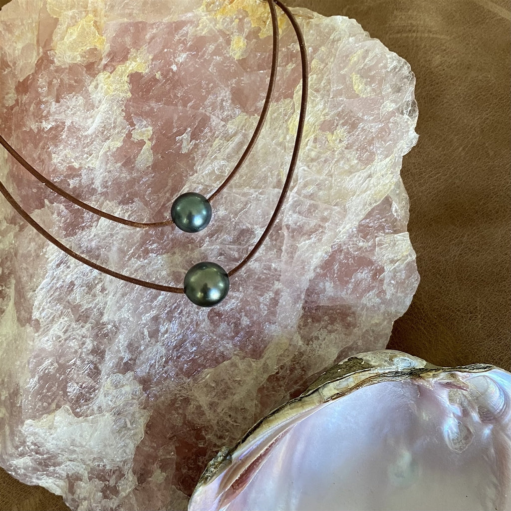 Wendy Mignot Bora Bora Single Tahitian Pearl and Leather Necklace 14-15mm