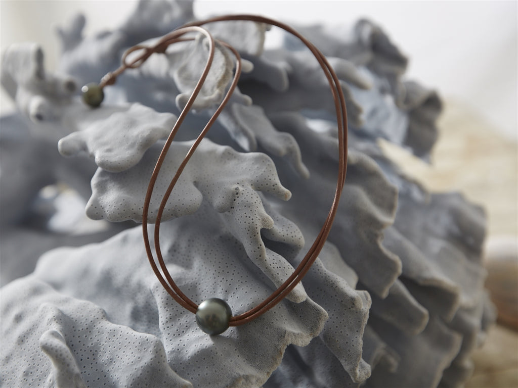 Wendy Mignot Zak Tahitian Pearl and Leather Necklace