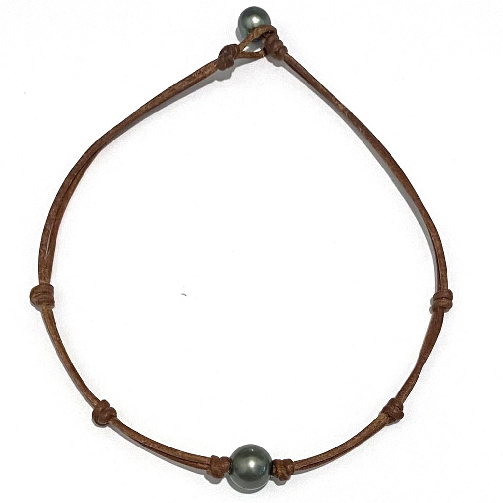 photo of Wendy Mignot Zak Tahitian Pearl and Leather Necklace with Knots