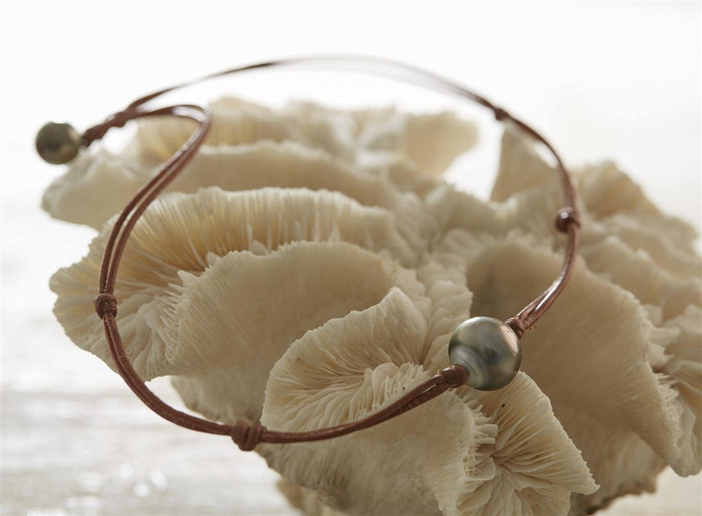 Wendy Mignot Zak Tahitian Pearl and Leather Necklace with Knots