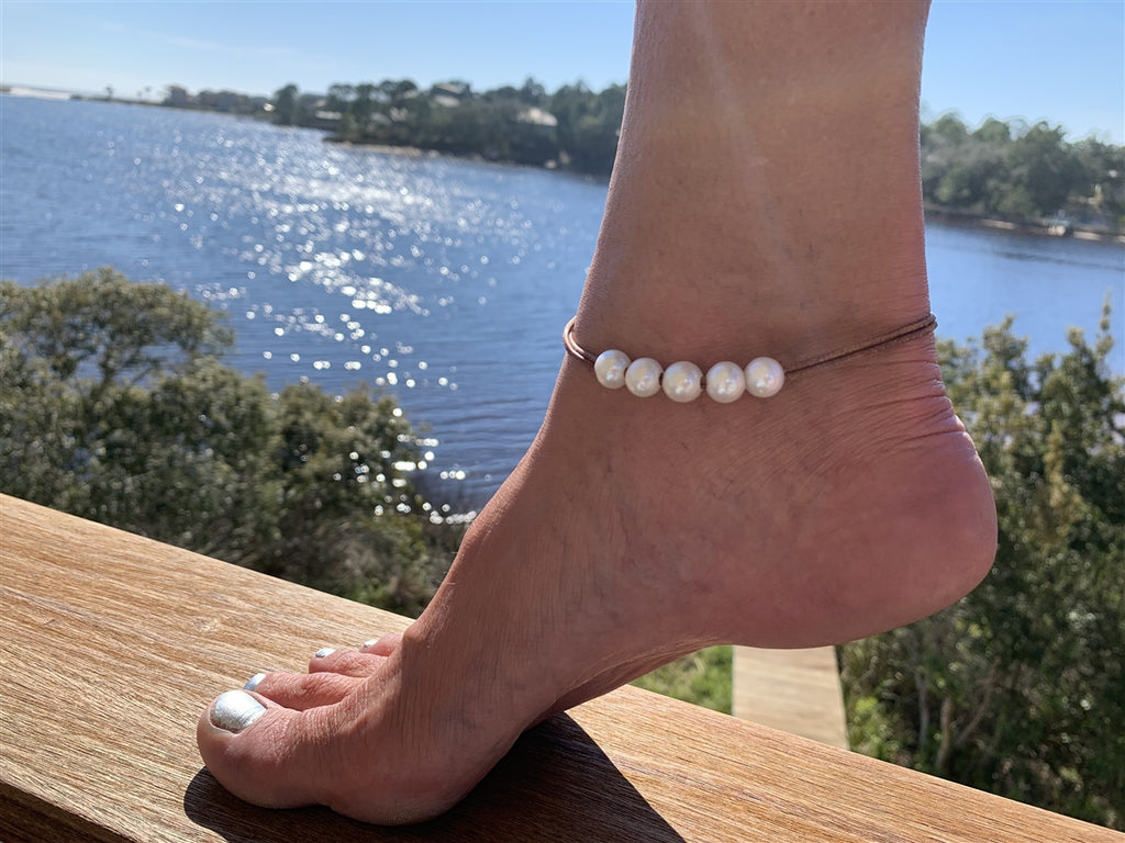 Wendy Mignot Andros Freshwater Pearl and Leather Anklet