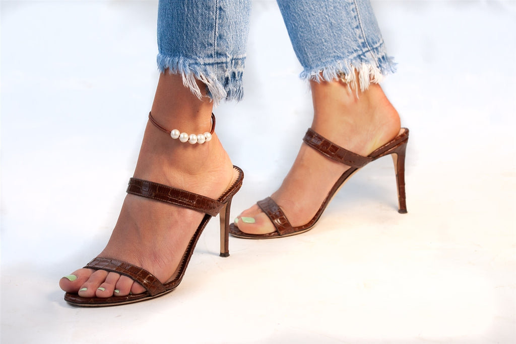 Wendy Mignot Andros Freshwater Pearl and Leather Anklet