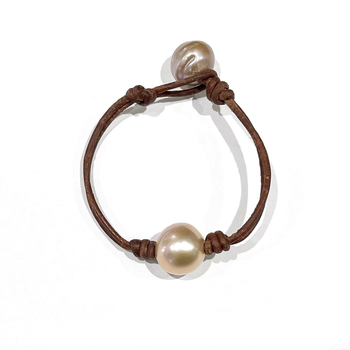 M*M様 『希少』Single pearl leather bracelet 2 Wendy Mignot | Bebe â€¢ White Freshwater Pearl & Leather Bracelet