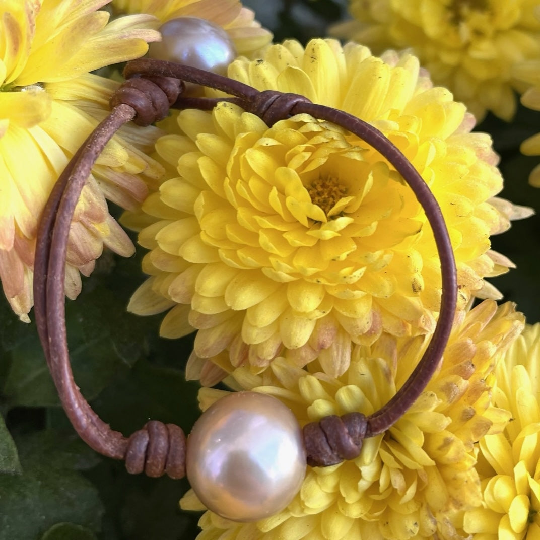 Wendy Mignot Baby Coastal Single Freshwater Pearl and Leather Bracelet Blush