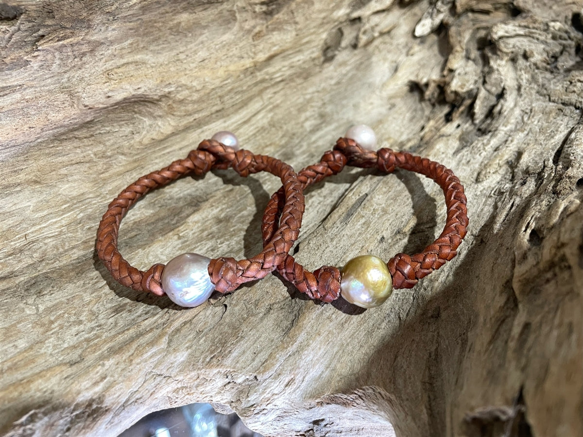 Wendy Mignot Single Braid Aurora Borealis Edison Pearl and Leather Bracelet