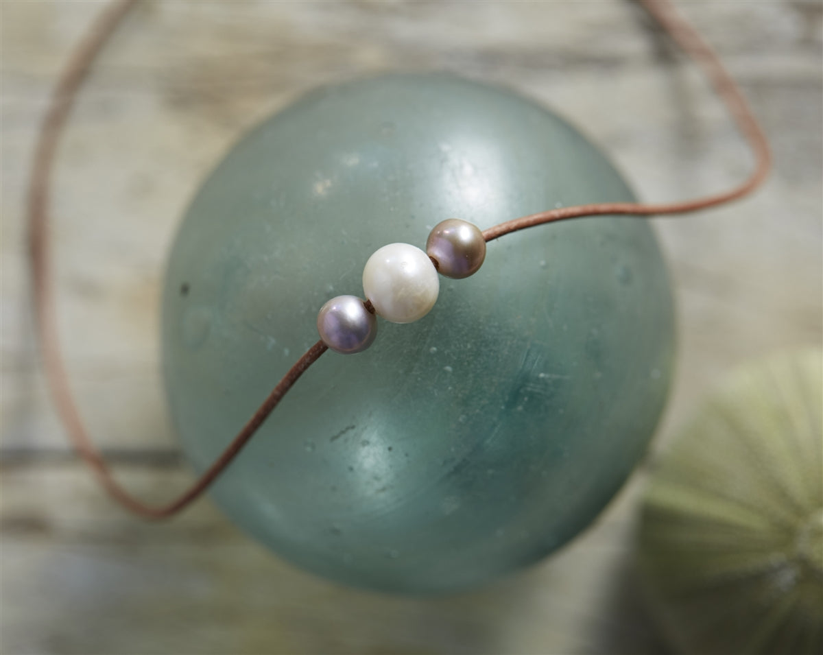 Wendy Mignot Curacao Three Pearl Freshwater Pearl and Leather Necklace