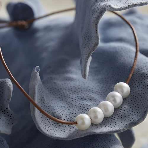 Wendy Mignot Breezy Five Freshwater Pearl and Leather Necklace White