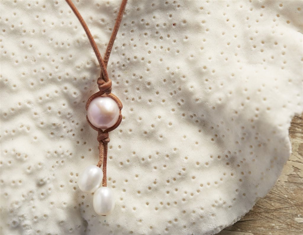 Wendy Mignot Dawny Drop Freshwater Pearl and Leather Necklace Multicolor