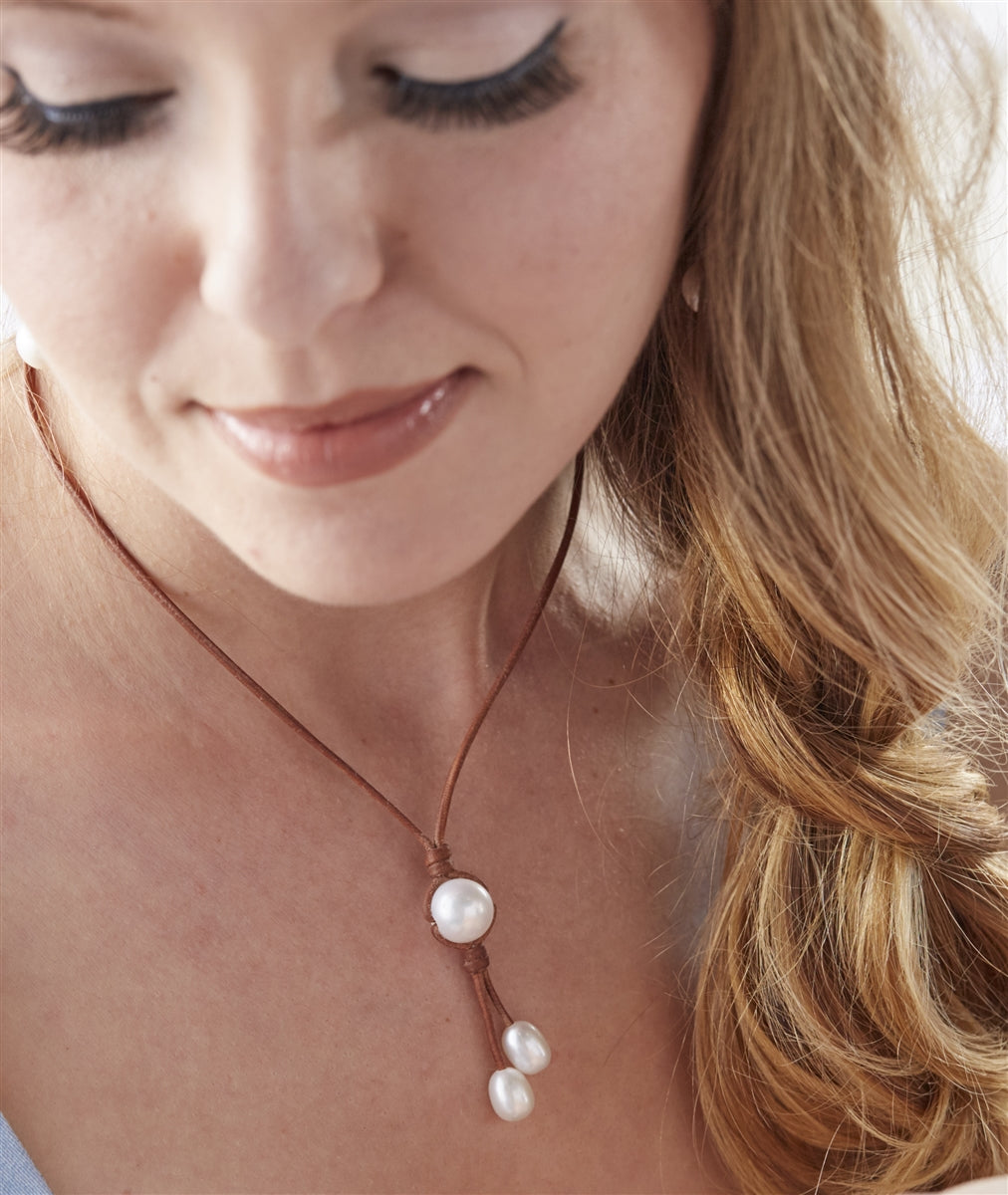 Wendy Mignot Dawny Drop Freshwater Pearl and Leather Necklace White
