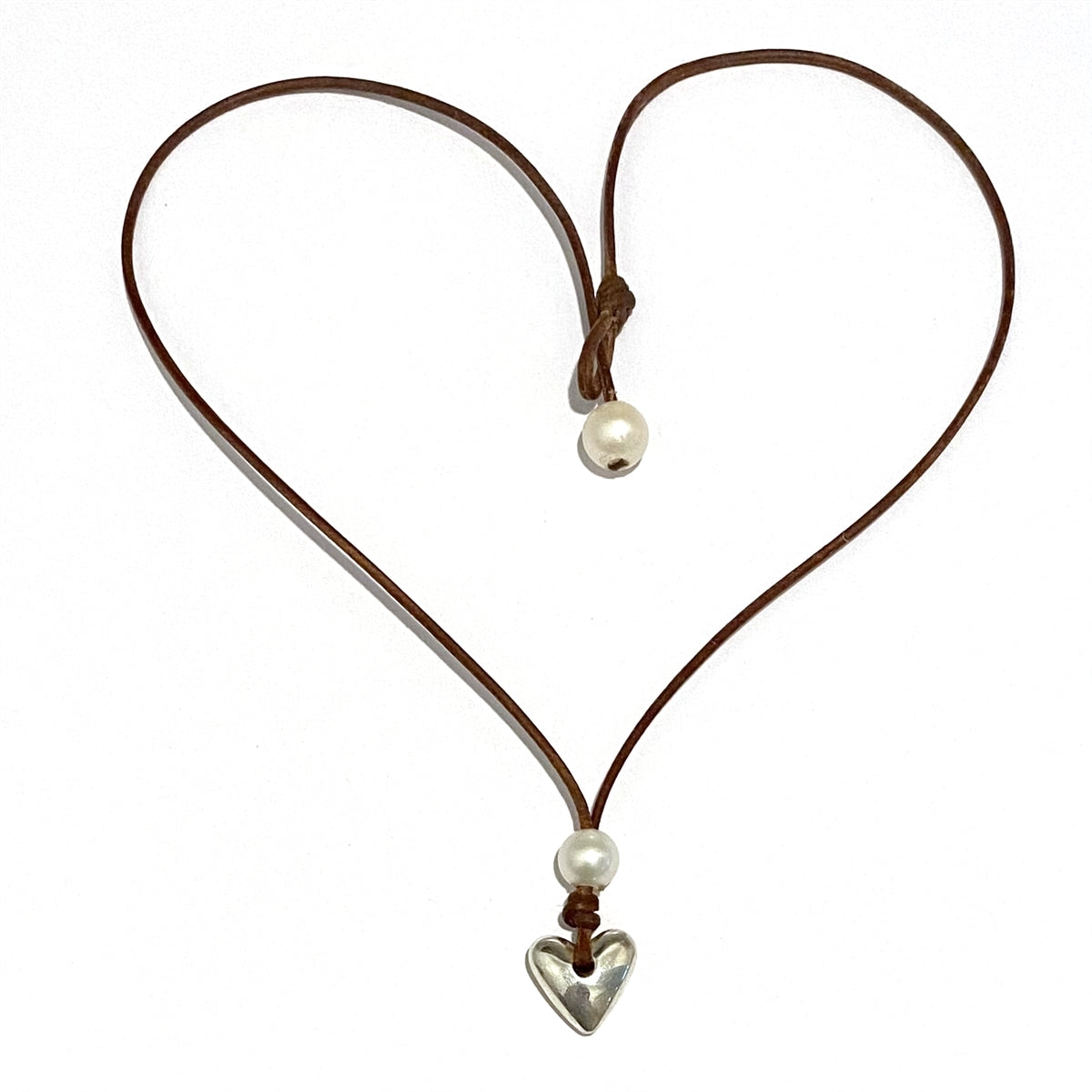 Heart & Soul Freshwater Pearl and Silver Heart Saba Necklace