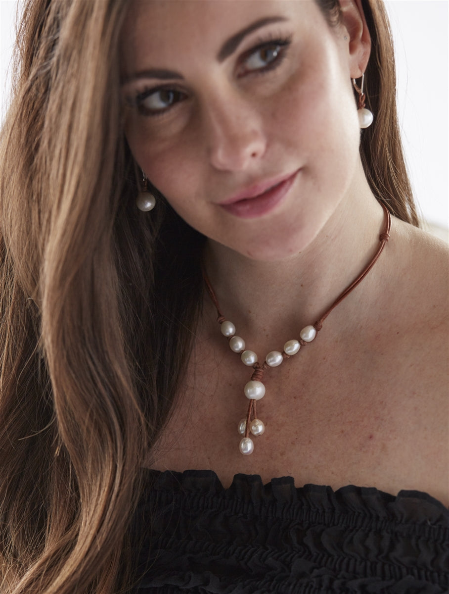 Wendy Mignot Plie Freshwater Pearl and Leather Necklace White