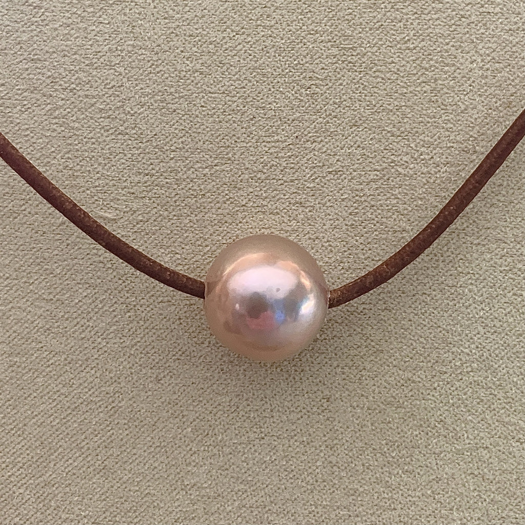 Wendy Mignot Rosie A+ Pearl and Leather Necklace - Blush Limited Edition