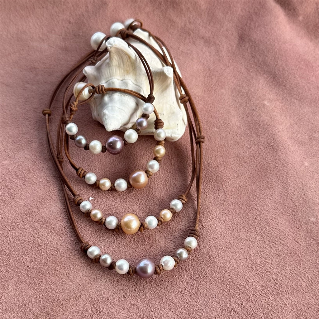 Wendy Mignot Seven Seas Freshwater Pearl and Leather Necklace - blush