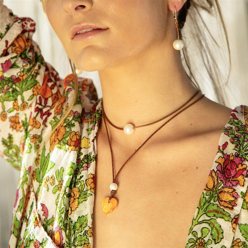 Amour Atlantic Lions Paw Shell Heart Necklace